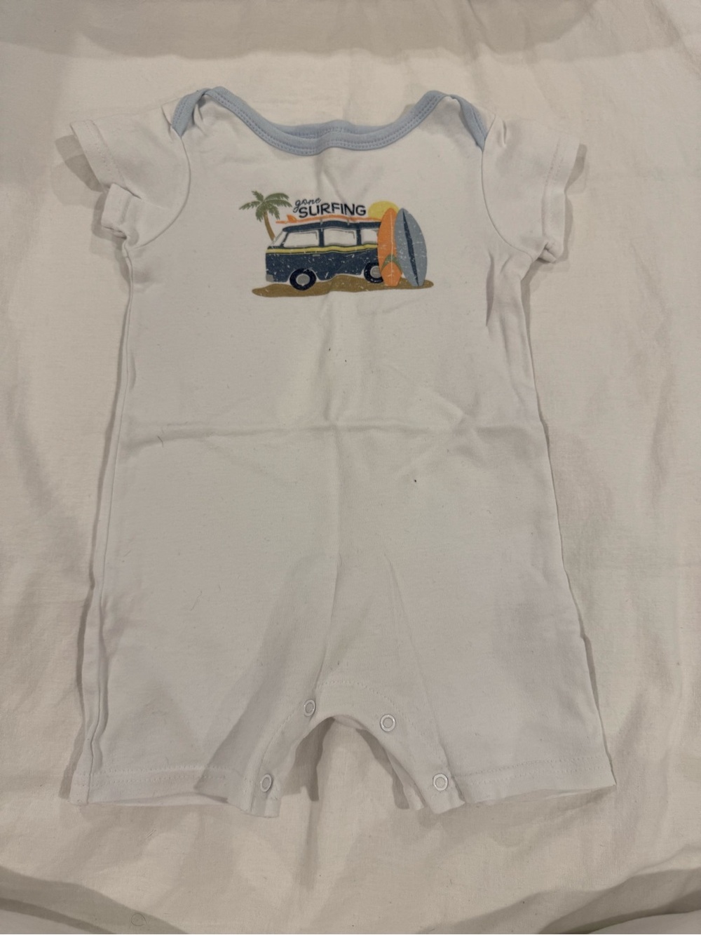 White Baby Surf Graphic Short-Sleeve One-Piece Bodysuit with Light Blue Trim